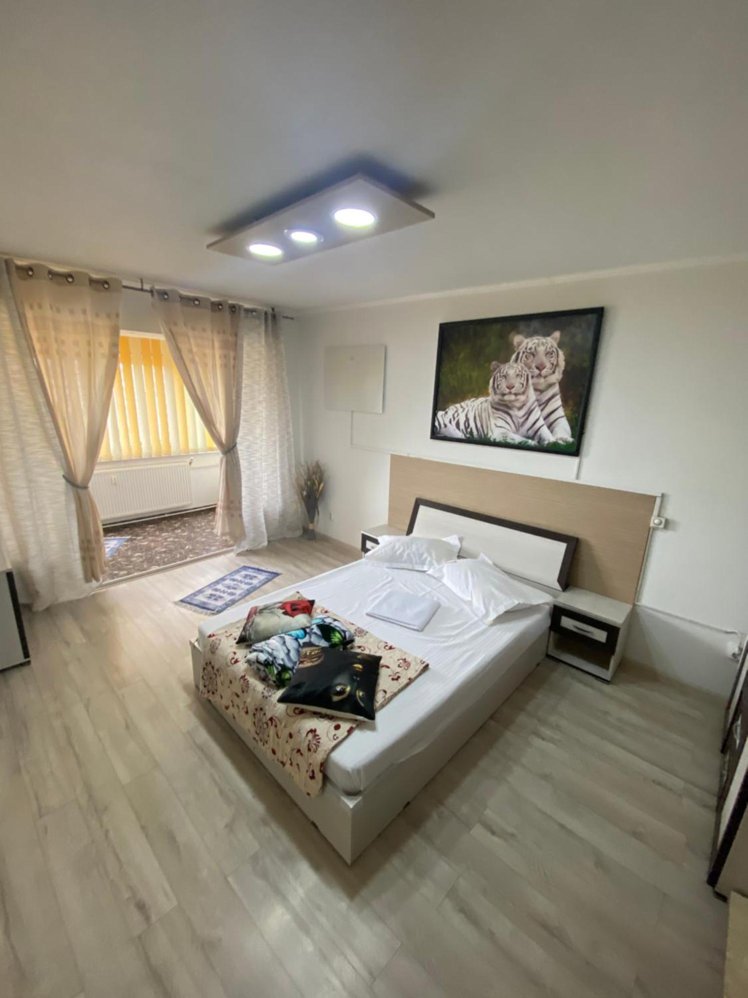 Apartment Darvys Галац Екстер'єр фото